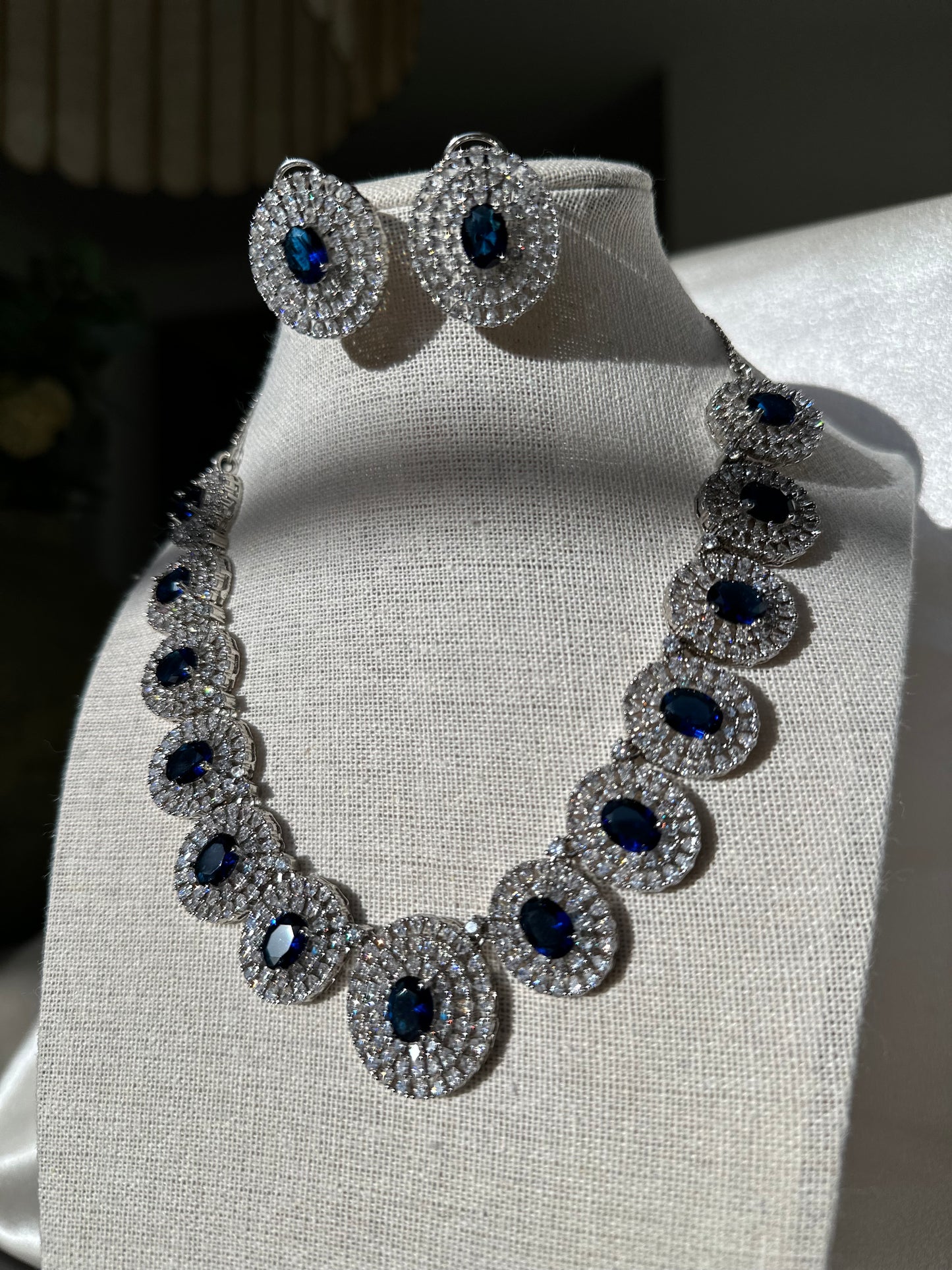 Leila Sapphire Set