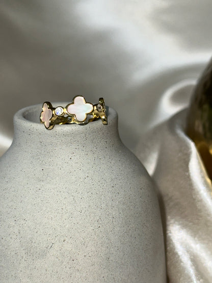 Mother of Pearl Clover Ring